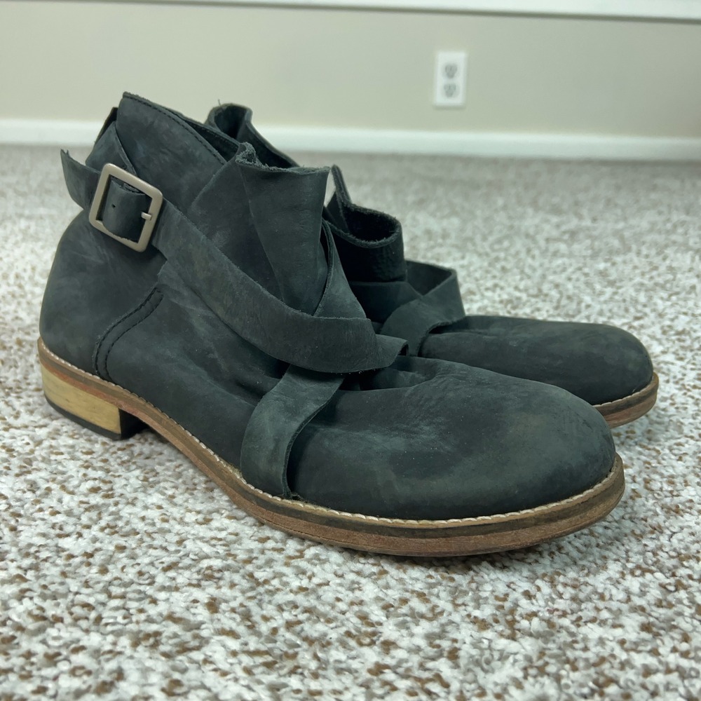 Free People Boots Womens Size 8.5 39 Black Buckle Strap Leather Flat Ankle Shoes